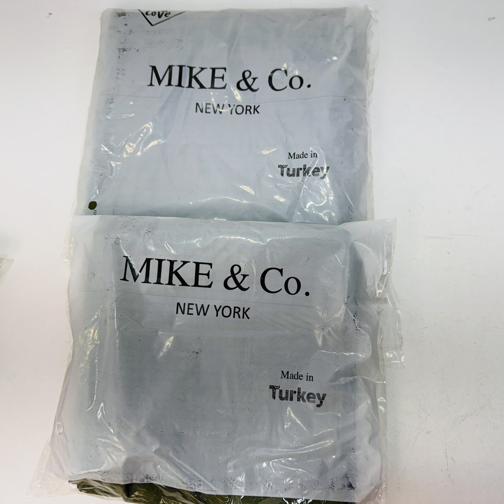 4 Pack - Mike and Co. Decorative Solid Green Pillow Throw 18"X18"